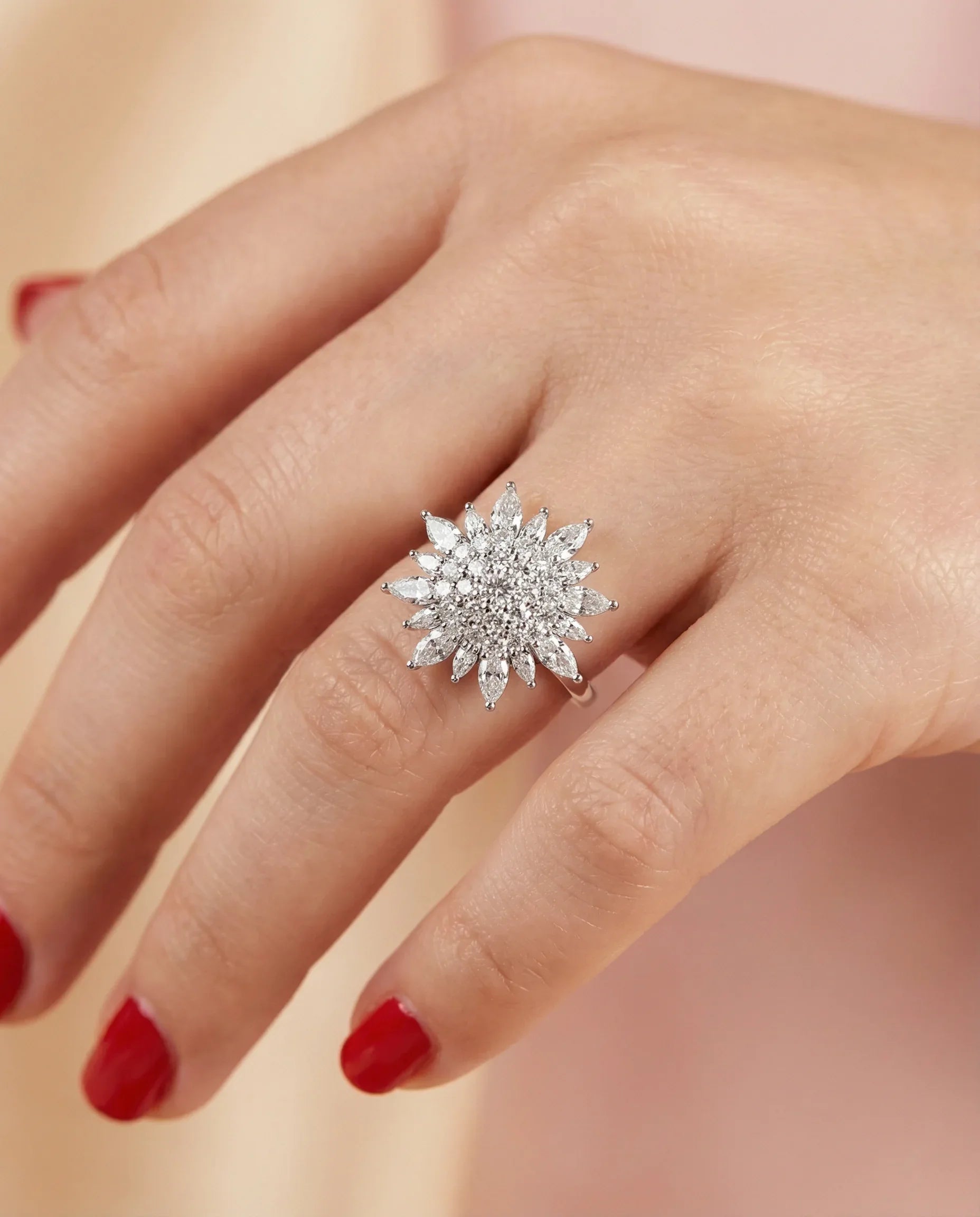 Güneş Işıltısı Taşlı Yüzük - VALENVOIR