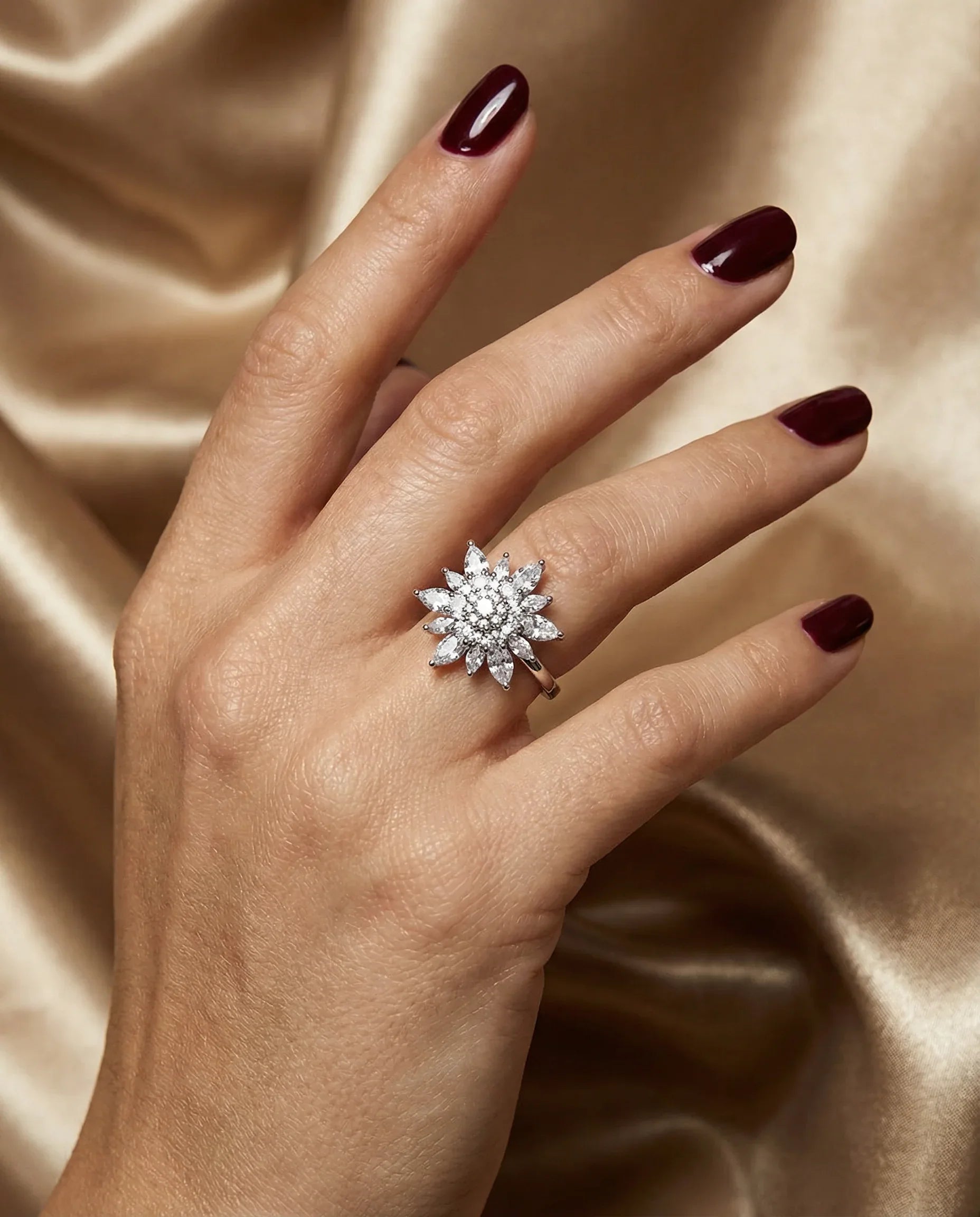 Güneş Işıltısı Taşlı Yüzük - VALENVOIR